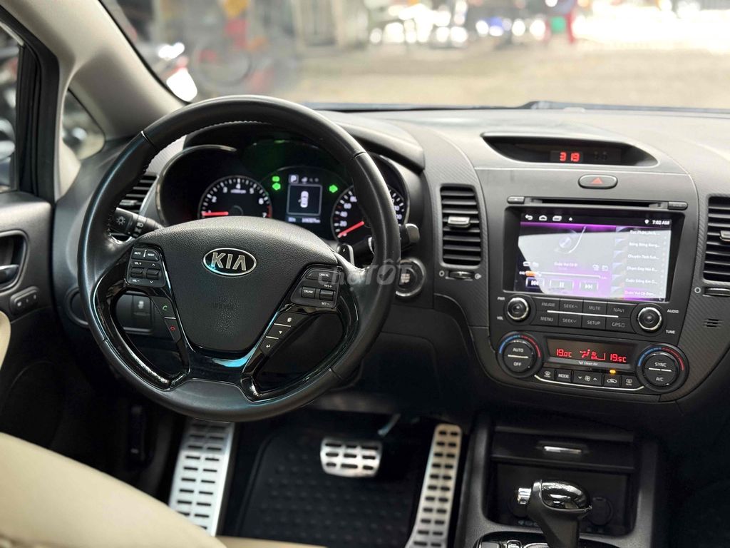 Kia Cerato 2018 2.0 AT - siêu đẹp. Mua bán Ô tô tại Quận Tân Phú Tp Hồ Chí Minh được đăng bởi Lê Băng Vinh hình 15