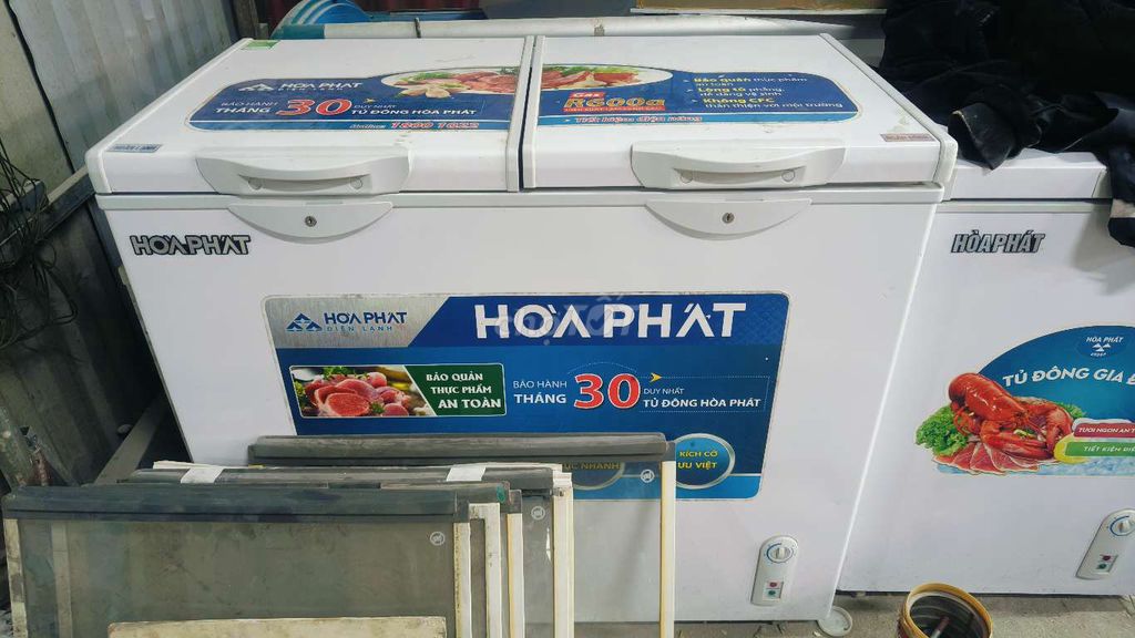 Tủ hoà phát 2 ngăn đông và mát , đẹp gần như mới