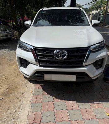 Toyota Fortuner 2022 Trắng AT Dầu. Mua bán Ô tô tại Huyện Hóc Môn Tp Hồ Chí Minh được đăng bởi Nguyễn Thưởngka