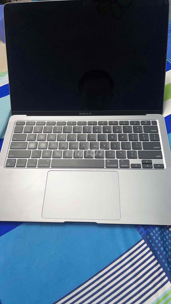 Apple Macbook Air M1 8GB/256GB Bạc. Mua bán Laptop tại Quận Bình Thạnh Tp Hồ Chí Minh được đăng bởi Mr Văn hình 1