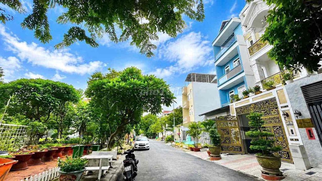 Nhà Đẹp Mặt Tiền khu Văn Phòng Chính Phủ, ngay cổng Vạn Phúc City