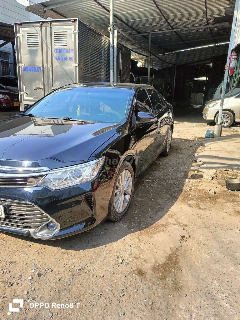 Cần bán gấp xe Camry 2.5G 20216