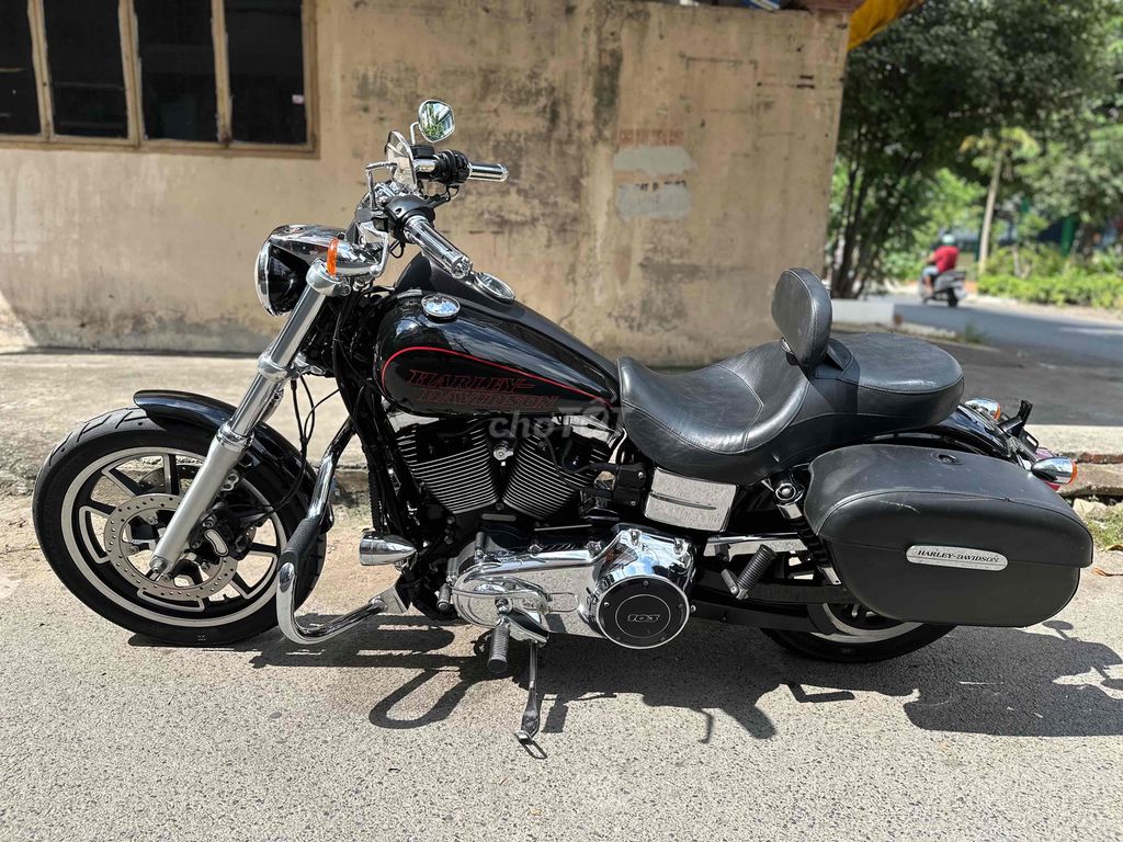 Harley Davidson Dyna Low Rider 103 ABS nhập Mỹ. Mua bán Xe máy tại Quận Gò Vấp Tp Hồ Chí Minh được đăng bởi Danh Phan 399 hình 2