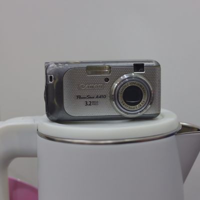 Máy ảnh Compact Canon A410 file màu siêu đẹp