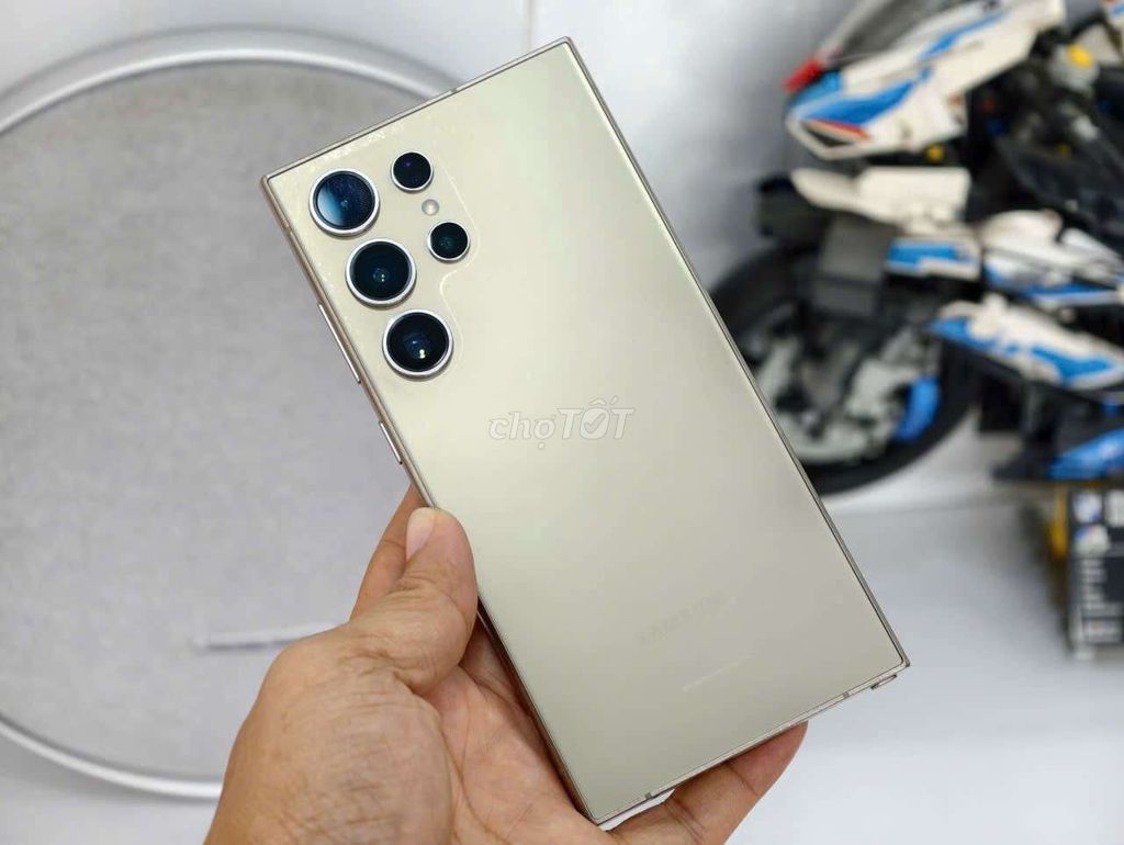 Samsung Galaxy S24 Ultra 256GB Xám S Pen. Mua bán Điện thoại tại Quận Ninh Kiều Cần Thơ được đăng bởi Lê Khang hình 1