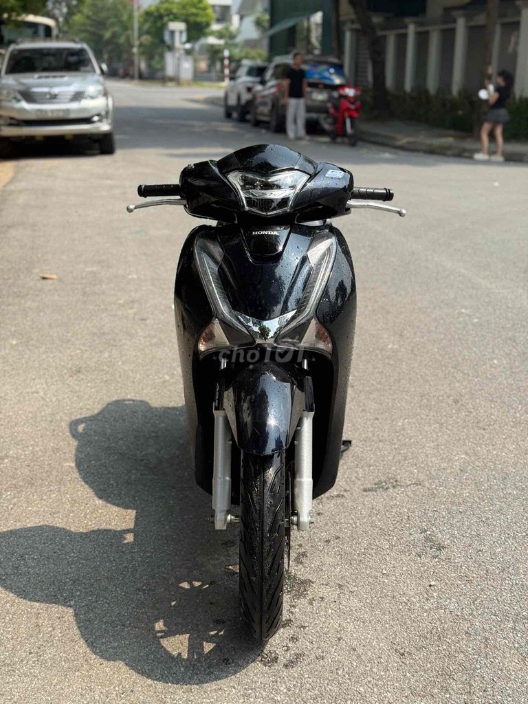 Honda SH 150i ABS 2018 оригинал черный отличный