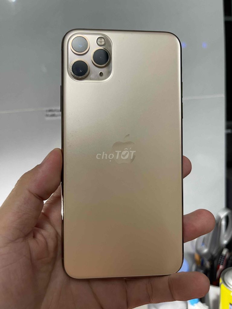 Apple iPhone 11 Pro Max 256GB Vàng đồng 84%. Mua bán Điện thoại tại Quận Bình Thuỷ Cần Thơ được đăng bởi HK286cmt8 hình 1