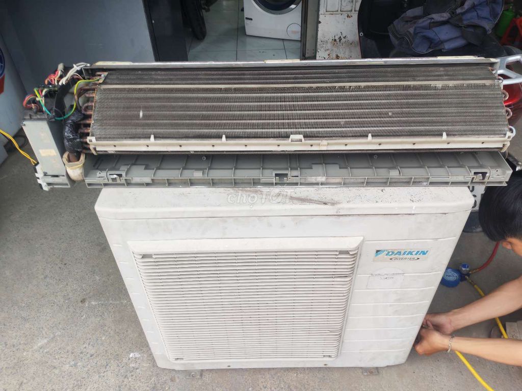 Máy lạnh Daikin Inverter 2 HP Trắng. Mua bán Máy lạnh, điều hoà tại Thành phố Thủ Đức Tp Hồ Chí Minh được đăng bởi Sửa Chữa Bảo Hành Điện Máy hình 1