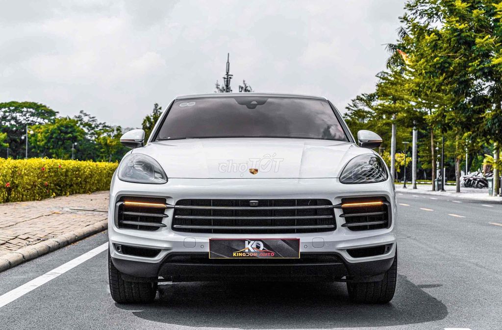 Cayenne Coupe Model 2023 màu trắng nt đỏ siêu đẹp. Mua bán Ô tô tại Quận 7 Tp Hồ Chí Minh được đăng bởi Dương Phương hình 3