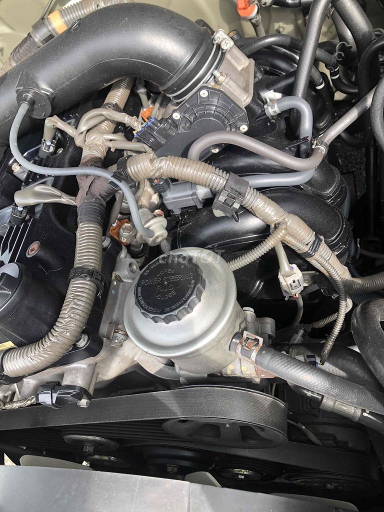 Toyota Fortuner 2.7G tự động xăng 2 cầu hàng hiếm. Mua bán Ô tô tại Quận 8 Tp Hồ Chí Minh được đăng bởi Nguyễn Duy hình 13