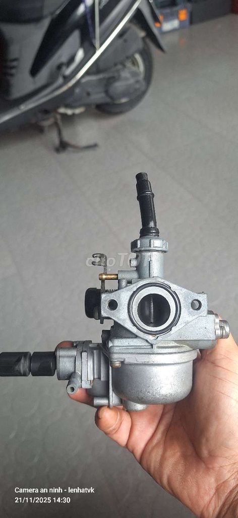 Bình Xăng Con Honda Wave A 100. Mua bán Phụ tùng xe tại Huyện Châu Thành Kiên Giang được đăng bởi Lê Nhật hình 3