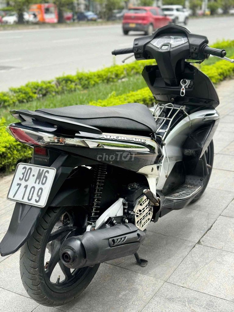 Honda Air Blade Đen bạc 2012 FI máy zin chạy êm