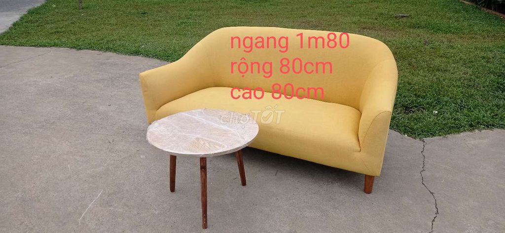 Cần thanh lý mẫu sofa băng vải còn mới