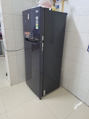 Tủ lạnh LG 208L Màu đen đời 2018
