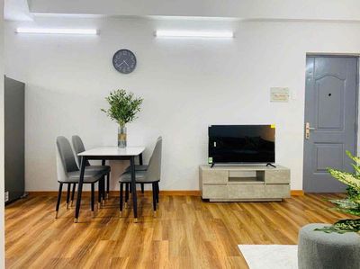 Nhà đẹp Cao Ốc B Ngô Gia Tự (61m2 2pn, hầm để xe, thang máy)