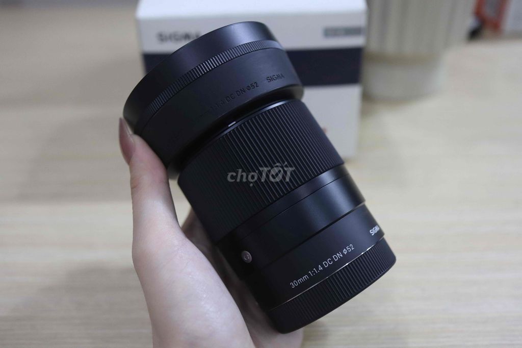 SIGMA 30 1.4 FOR SONY