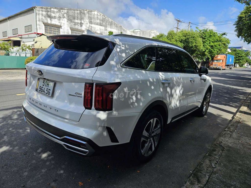 Kia Sorento Signature 2021 88 000 км белый
