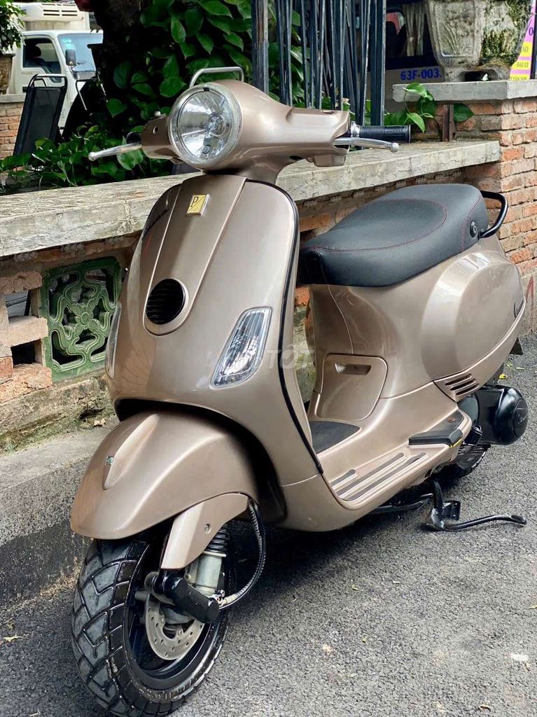 🌈Cần bán xe Vespa lx 125fi phun xăng điện tử bs47. Mua bán Xe máy tại Quận Gò Vấp Tp Hồ Chí Minh được đăng bởi Nguyễn Hoàng Nhâm hình 4