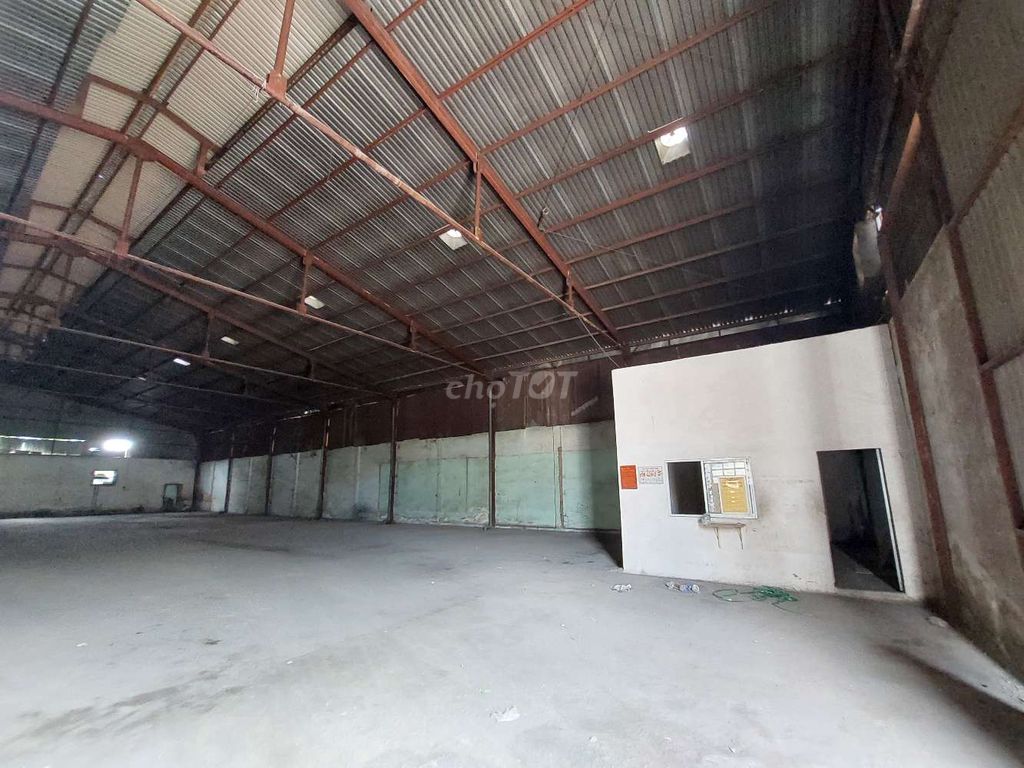 Cho thuê kho xưởng 1100m2.Trạm điẹn 320kva.Thuận An,Bình Dương