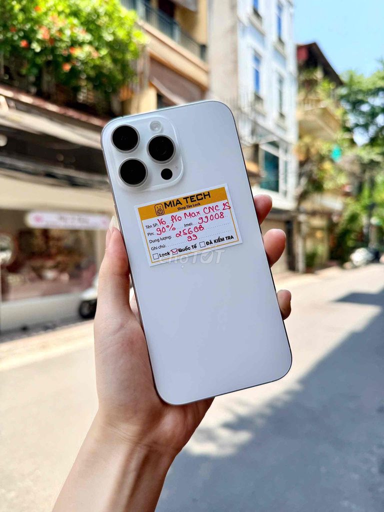 Apple iPhone 16 Pro Max 256GB 2 SIM 99%. Mua bán Điện thoại tại Quận Ba Đình Hà Nội được đăng bởi Huy Trần hình 1