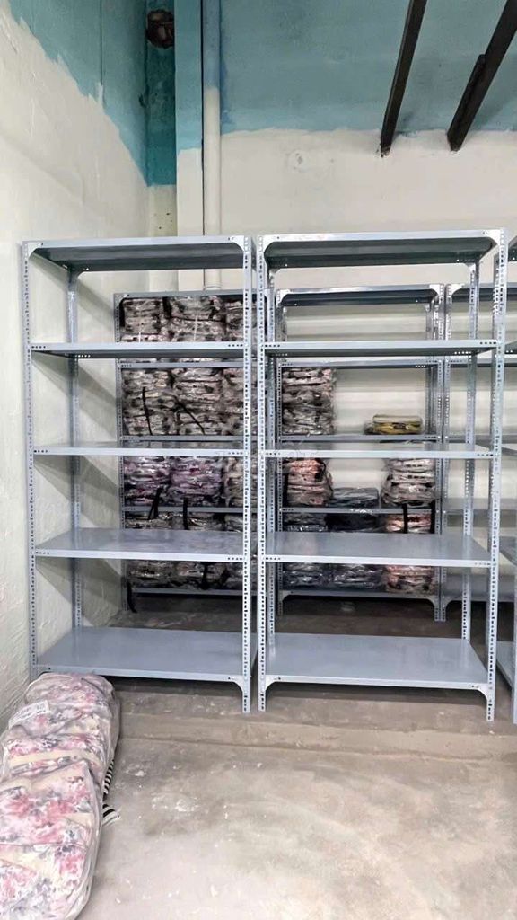 Kệ sắt V lỗ Xám 1m5x1m. Mua bán Tủ, kệ gia đình tại Quận Gò Vấp Tp Hồ Chí Minh được đăng bởi Kệ Sắt GIÁ XƯỞNG hình 1