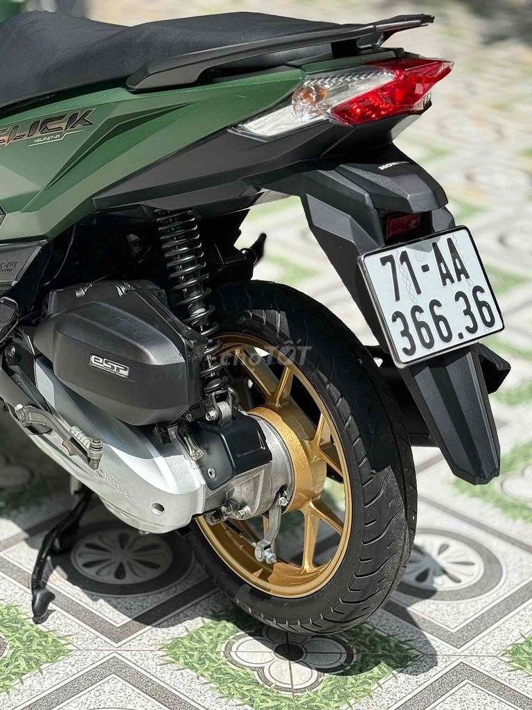 Click125 nhập Thái 2017 kèm biển đấu giá. Mua bán Xe máy tại Huyện Mỏ Cày Bắc Bến Tre được đăng bởi FB Cầm Đồ Hiếu Bùi hình 3