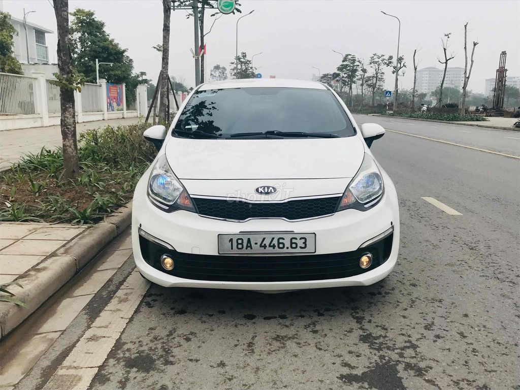 Kia Rio 2015 1.4 AT Sedan - 89000 km