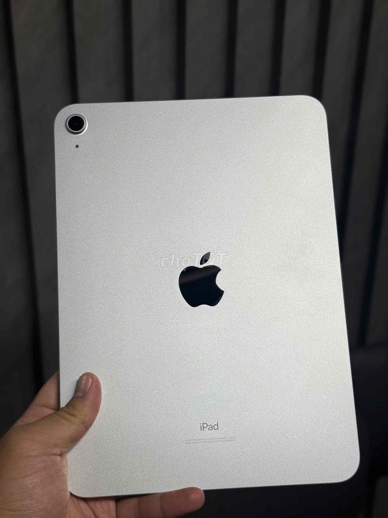 iPad Gen 10 256GB WiFi Bạc - Đã sử dụng. Mua bán Máy tính bảng tại Thành phố Thuận An Bình Dương được đăng bởi Huyền Châu hình 1