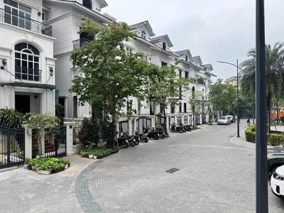 Villa in Cầu Giấy