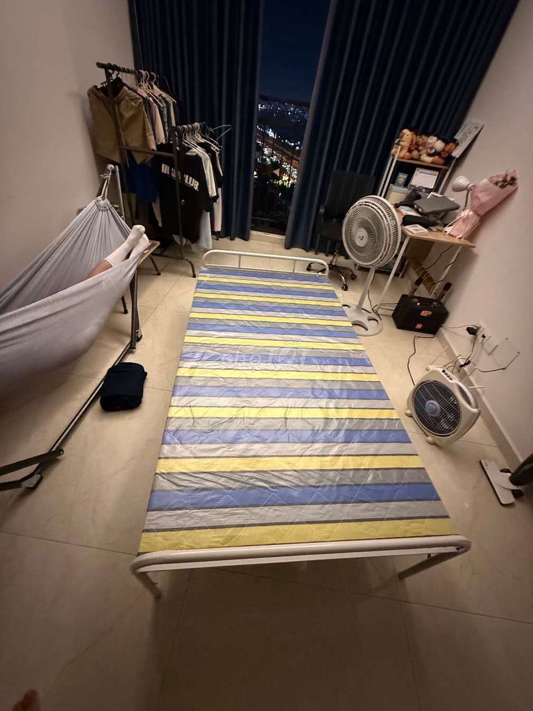 Giường xếp Kim loại 180x100x41cm Như mới. Mua bán Giường, chăn ga gối nệm tại Thành phố Thủ Đức Tp Hồ Chí Minh được đăng bởi Khangg Vi hình 1