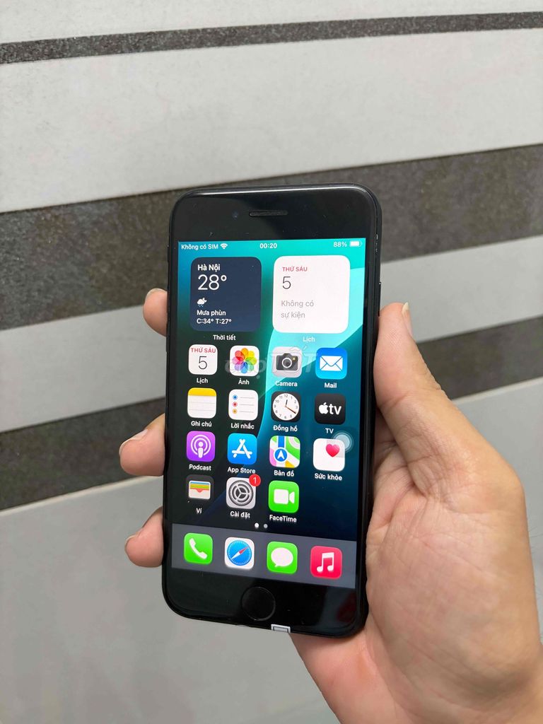 Apple iPhone SE Đen. Mua bán Điện thoại tại Huyện Bình Chánh Tp Hồ Chí Minh được đăng bởi akhuong hình 1