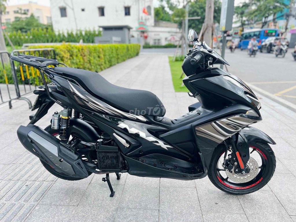 Yamaha NVX 155 khoá smarkey, tứ quý 05555 zin êm. Mua bán Xe máy tại Quận Gò Vấp Tp Hồ Chí Minh được đăng bởi Cầm đồ Thanh Nhật hình 4