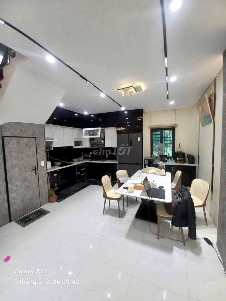 Продается дом площадью 55 м² в Ту Хиепе, Тхань Три, парковка
