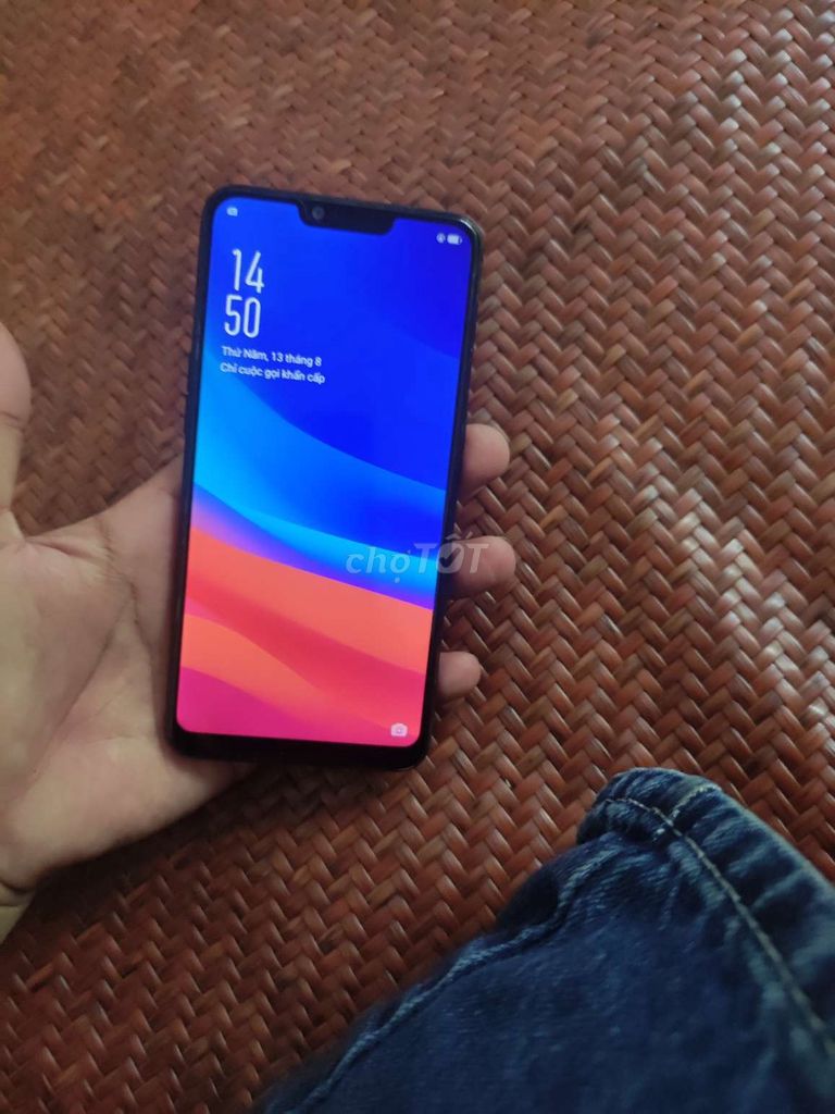 Oppo A3S zin full 2/16 Android 8.1 đẹp cần bán. Mua bán Điện thoại tại Quận Cầu Giấy Hà Nội được đăng bởi ShipCod VN hình 1