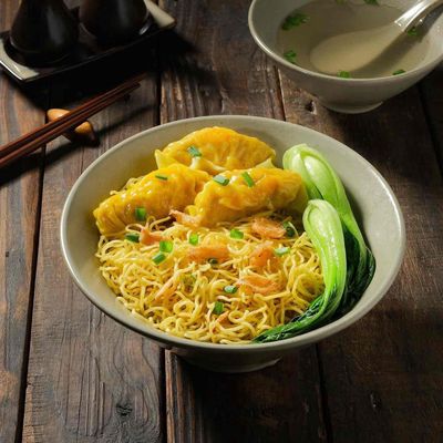 [TÂN BÌNH- Q.3] 5 NHÂN VIÊN CỬA HÀNG ĂN UỐNG. Việc làm tại Quận Tân Bình Tp Hồ Chí Minh được đăng bởi CỬA HÀNG ĂN UỐNG HKMG hình 1