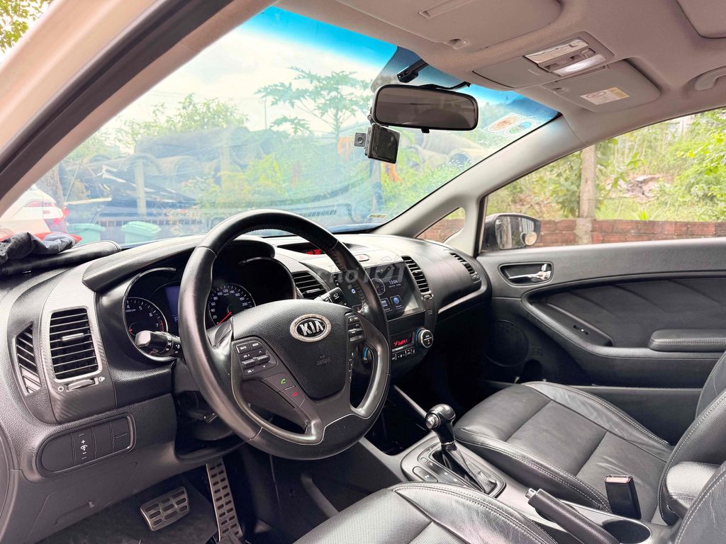 Kia K3 Gia Đình Cần Bán. Mua bán Ô tô tại Quận Cẩm Lệ Đà Nẵng được đăng bởi Nguyễn Liễu hình 4