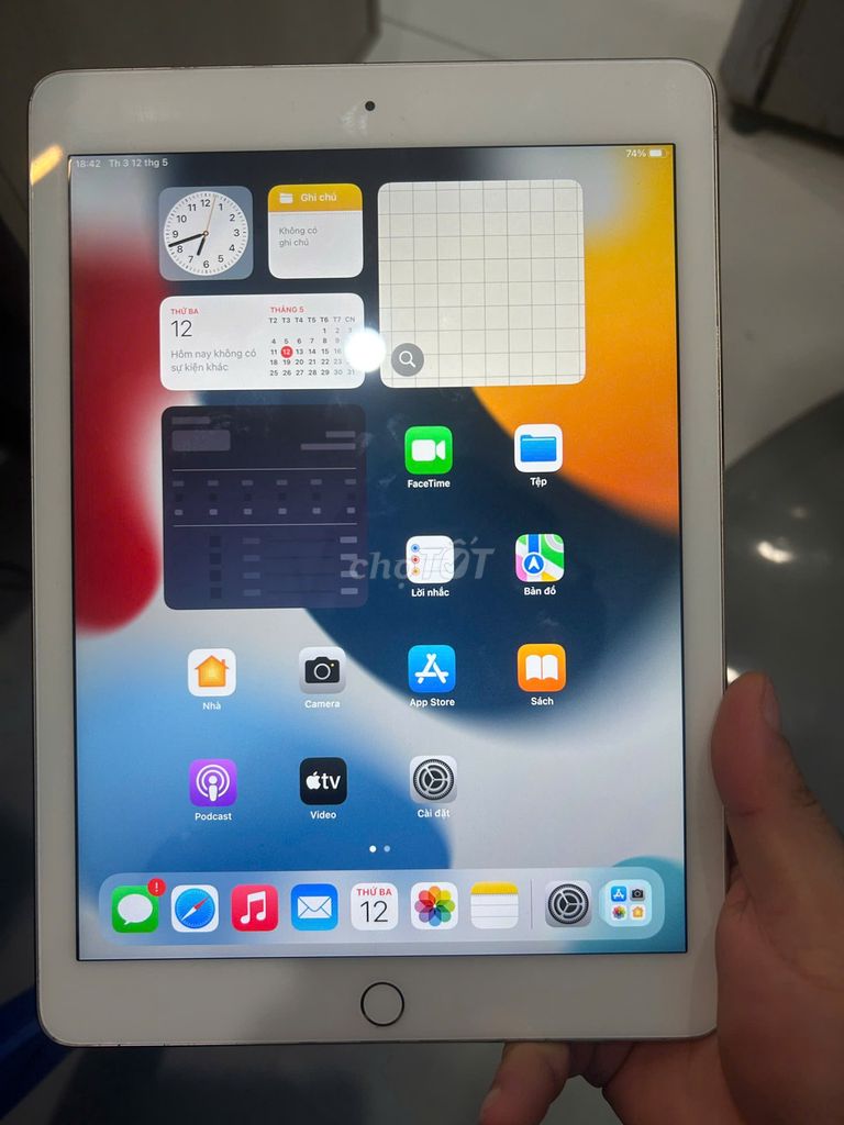 Ipad air 2 16GB Wifi. Full phụ kiện, ship Hỏa tốc . Mua bán Máy tính bảng tại Quận Hai Bà Trưng Hà Nội được đăng bởi Đỗ Trung Hiếu hình 1