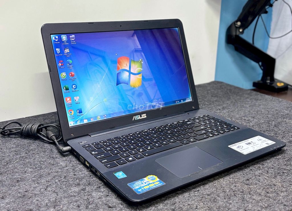 Asus X555LF i3-5010U, 4GB, HDD 120GB, vỏ đẹp. Mua bán Laptop tại Quận 4 Tp Hồ Chí Minh được đăng bởi Lê Ẩn hình 2
