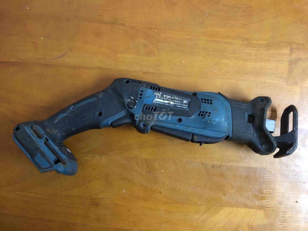 Cưa kiếm dùng pin Makita Nhật Bản. Mua bán Đồ chuyên dụng, Giống nuôi trồng tại Quận Bình Tân Tp Hồ Chí Minh được đăng bởi MÁY CÔNG CỤ NHẬT BÃI hình 1
