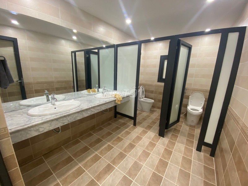 Tòa nhà VP mặt phố Thanh Xuân, 118 m2, 9 T, mt 8m, lô góc, chỉ 61.9 tỷ. Mua bán văn phòng, mặt bằng kinh doanh tại Quận Thanh Xuân Hà Nội được đăng bởi Nguyễn Thế Anh hình 2