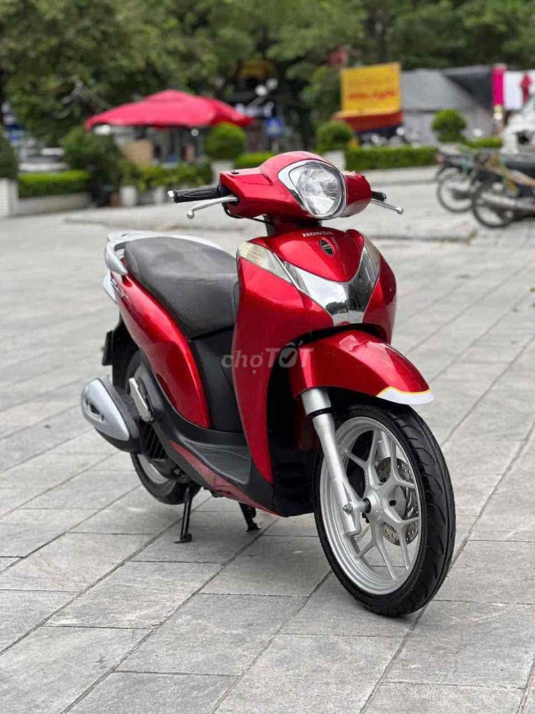 Honda SH Mode 2015 màu Đỏ. Mua bán Xe máy tại Quận Cầu Giấy Hà Nội được đăng bởi Anh Khoa hình 3