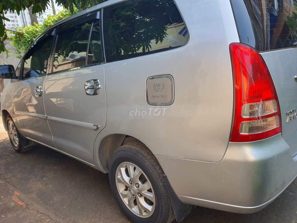 Toyota Innova 2007 photo 2