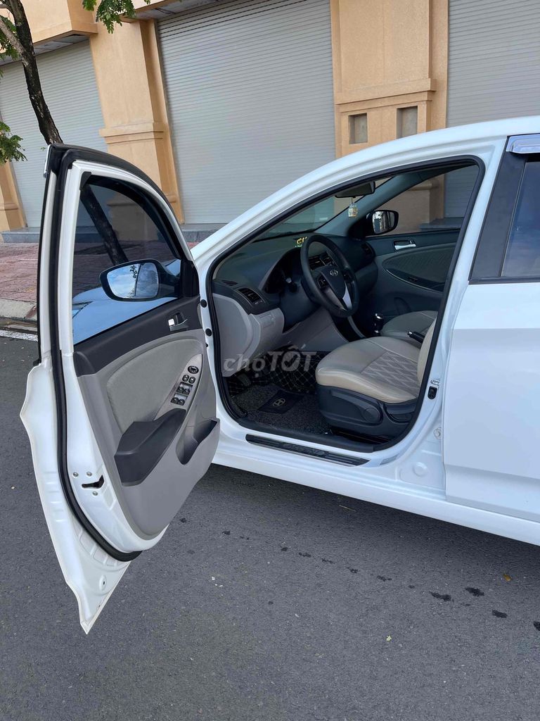 Hyundai Accent 2016 1.4 MT nhập Hàn nguyên chiếc. Mua bán Ô tô tại Thành phố Tuy Hòa Phú Yên được đăng bởi Khoa hình 8