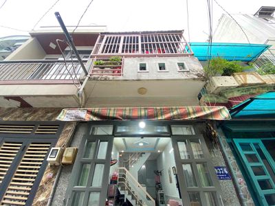nhà rẻ- hẻm ô tô- 2 tầng- 2 pn- Bùi Quang Là- gần sân bay Tân Sơn Nhât. Mua bán nhà ở tại Quận Gò Vấp Tp Hồ Chí Minh được đăng bởi Quốc Khang
