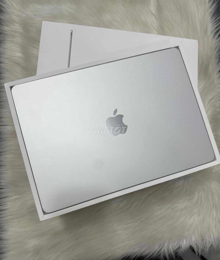 MacBook Air M3 8GB/256GB Bạc Pin 100 sạc 17L full. Mua bán Laptop tại Quận 5 Tp Hồ Chí Minh được đăng bởi Phan Thế Phong  hình 1