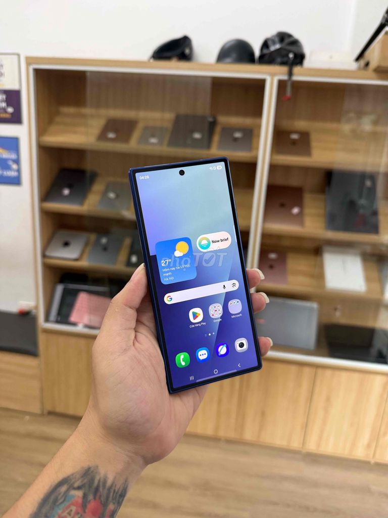 Samsung Fold 7 QTE 2 sim Ram 12/256G Zin Nguyên. Mua bán Điện thoại tại Quận Đống Đa Hà Nội được đăng bởi Hà Nội Mobile Bao Duyệt Nợ Xấu hình 1