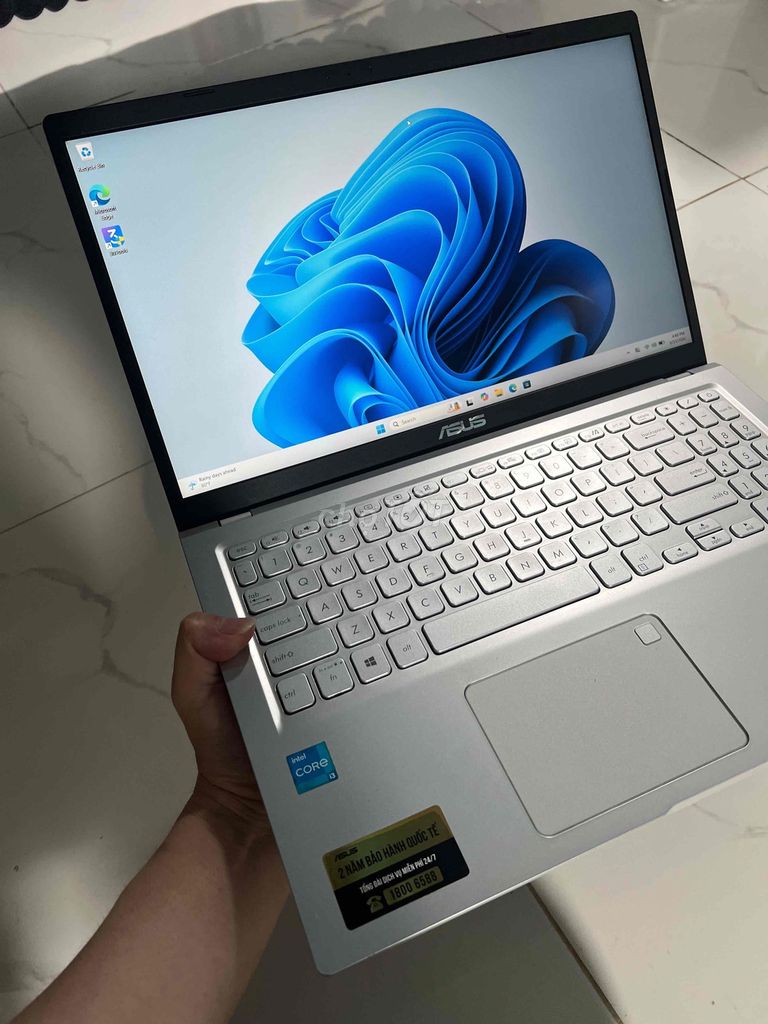 Asus Vivobook i3-1115G4 15.6 inch 8GB/256GB đẹp. Mua bán Laptop tại Thành phố Đà Lạt Lâm Đồng được đăng bởi phong hình 1