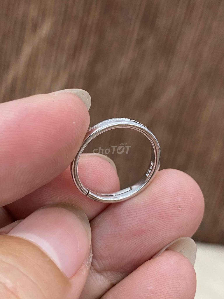 Nhẫn bạc Nữ 925 mạ vàng trắng, form nhỏ, hoạ tiết. Mua bán Phụ kiện thời trang khác tại Quận 5 Tp Hồ Chí Minh được đăng bởi Duan Pham hình 5