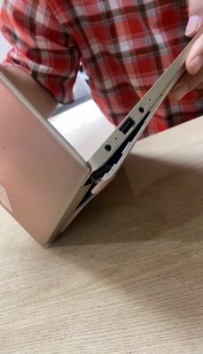 Sửa bản lề laptop – chắc, đẹp, bền như mới!. Dịch vụ tại Quận Thanh Khê Đà Nẵng được đăng bởi Đức Nho