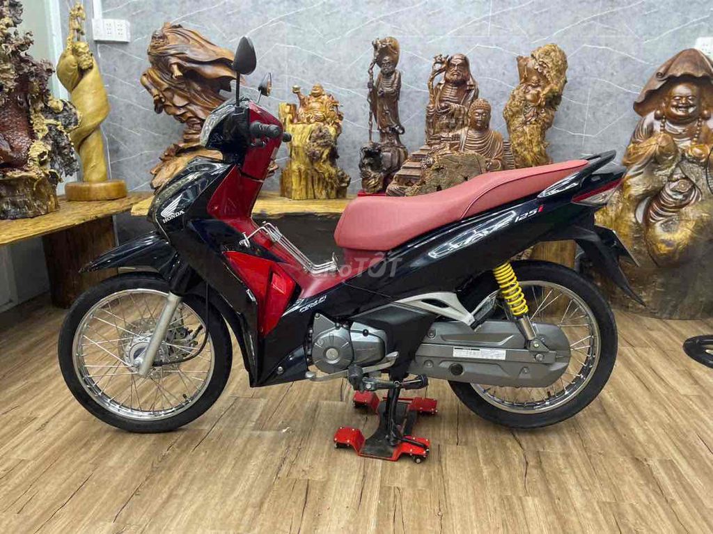 👉Future led biển SG chính chủ máy zin, xe đẹp. Mua bán Xe máy tại Quận 7 Tp Hồ Chí Minh được đăng bởi Xe Cũ Hiếu CT hình 5